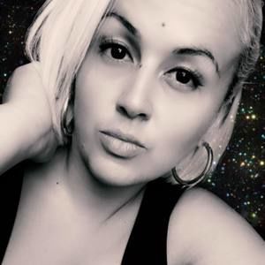 Meet your Posher, Yamilette